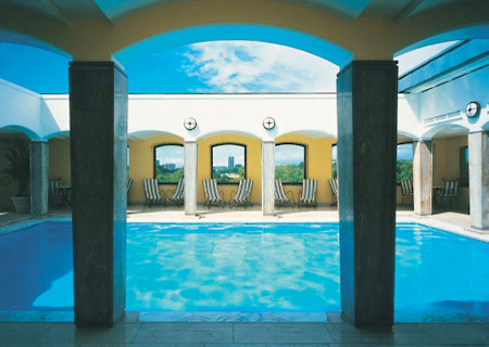 Những resort có hồ bơi đẹp nhất thế giới